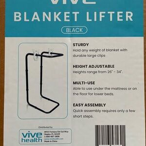 Black Blanket Lifter